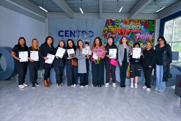 Culminan cursos de Barbería, Corte de Cabello y Uñas en DIF Huixquilucan