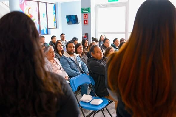 SMDIF Huixquilucan capacita a equipo de psicología en desarrollo infantil