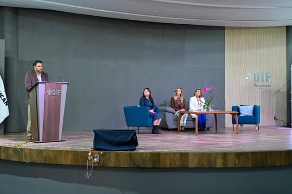 DIF Huixquilucan fue sede de capacitación para atención a personas con discapacidad