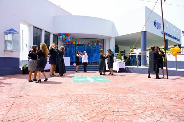 DIF Huixquilucan celebra y reconoce a los adultos mayores de la comunidad