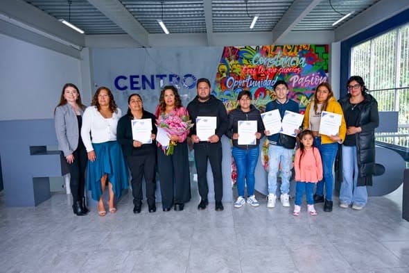 Culminan cursos de Barbería, Corte de Cabello y Uñas en DIF Huixquilucan