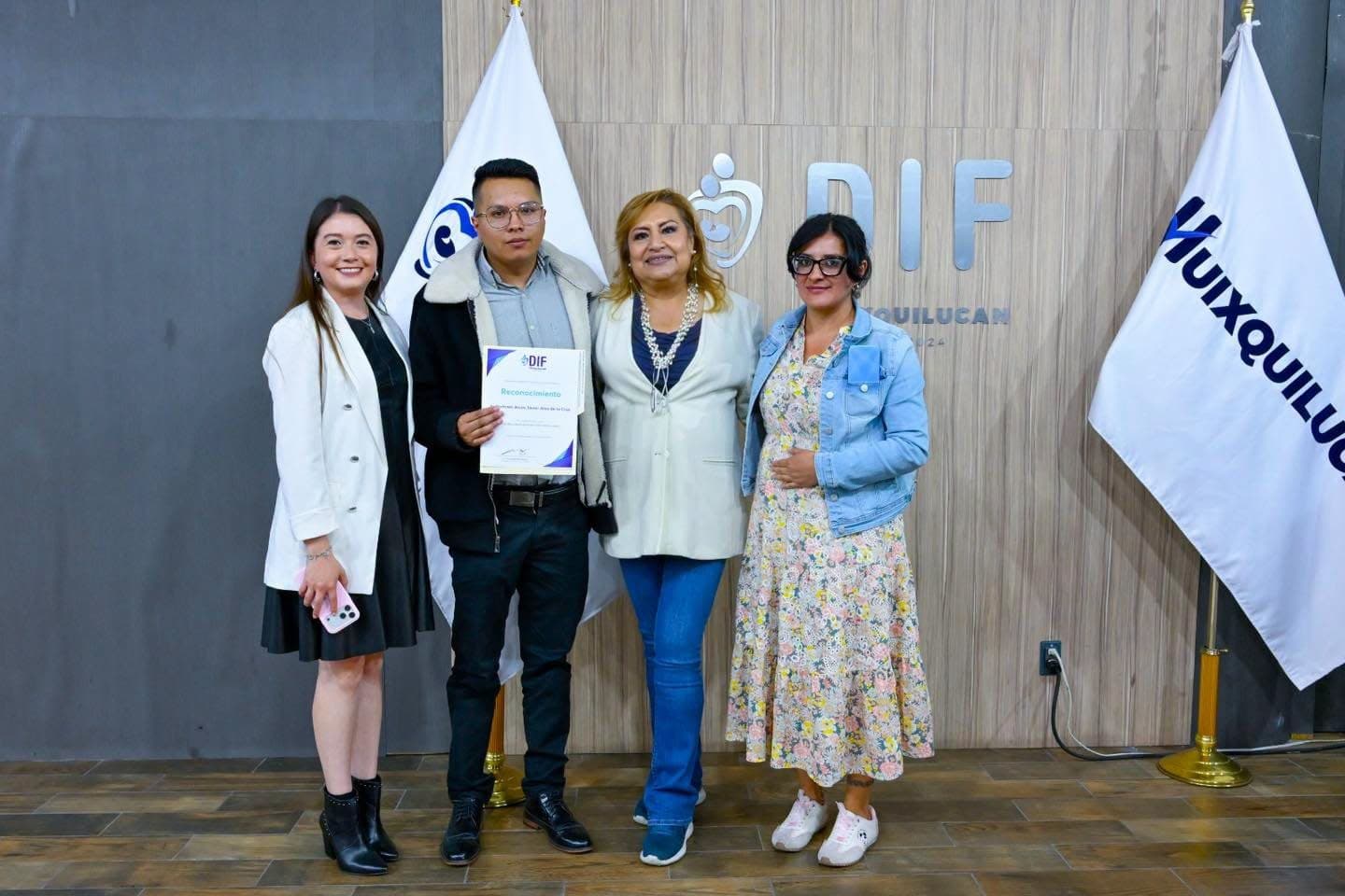 DIF Huixquilucan reconoce a alumnos que concluyeron cursos en Centro de Oficios