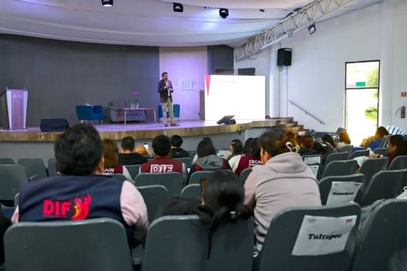 DIF Huixquilucan fue sede de capacitación para atención a personas con discapacidad