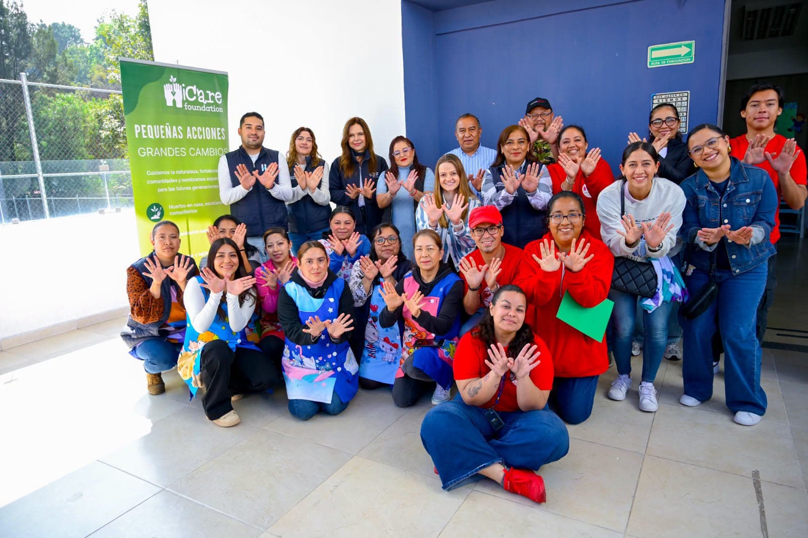 Fundación I Care rehabilita pintura de la Estancia Infantil San Fernando