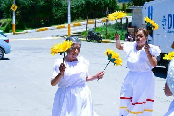Clubes de Adulto Mayor de El Guarda y La Glorieta celebran jornada de convivencia