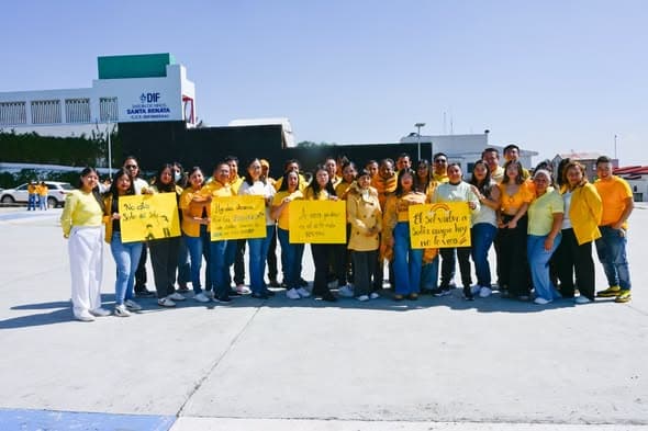 DIF Huixquilucan realiza moño humano en conmemoración del Día Mundial para la Prevención del Suicidio