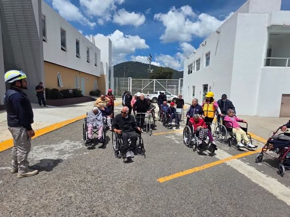 DIF Huixquilucan participa en el Simulacro Nacional 2026 de Protección Civil