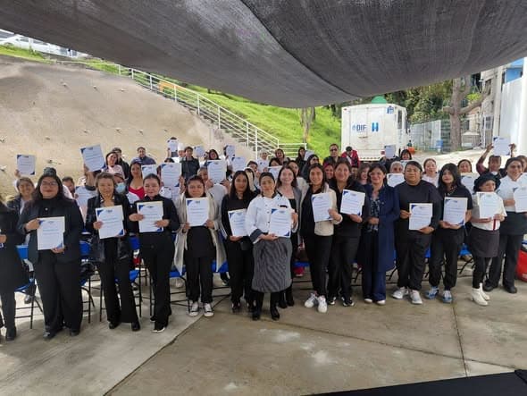 DIF Huixquilucan clausura talleres y cursos del Centro de Oficios